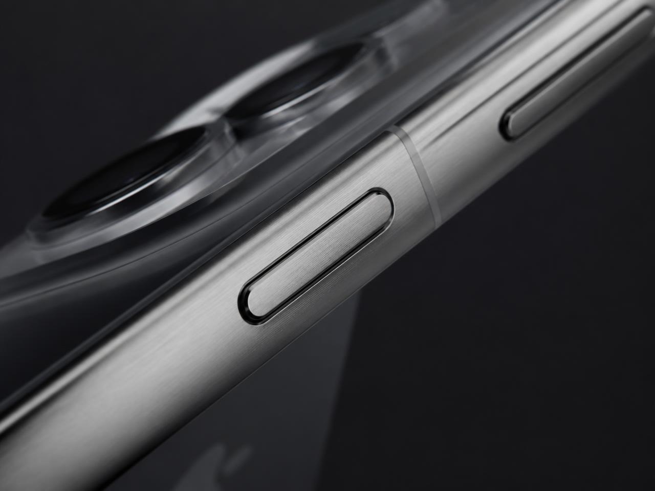 Lateral de titanio de un iPhone 17 Pro reacondicionado premium